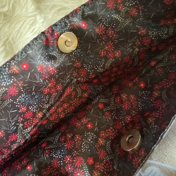 Matilda Jane Black and Rose Tote: Stylish, Functional, and Super Cute! - Picture 9 of 9